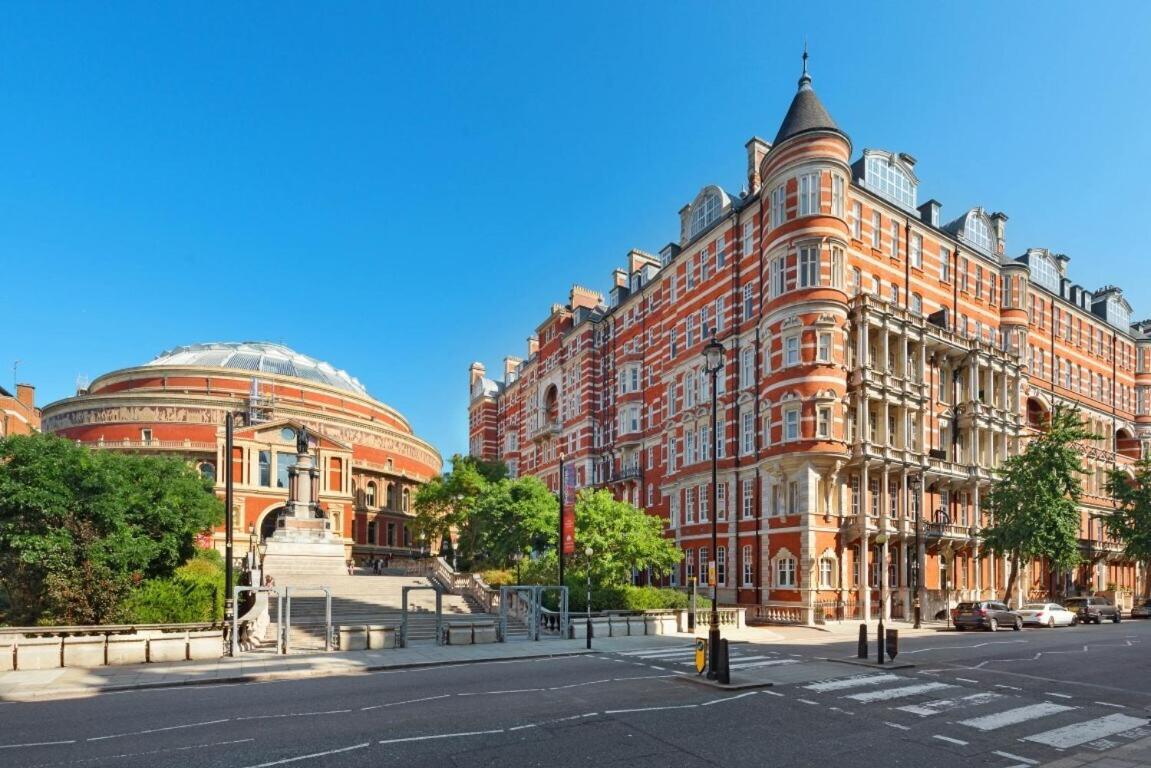 1-Bed Apartment, Close To Kensington Olympia With Free Wi-Fi & Netflix 런던 외부 사진