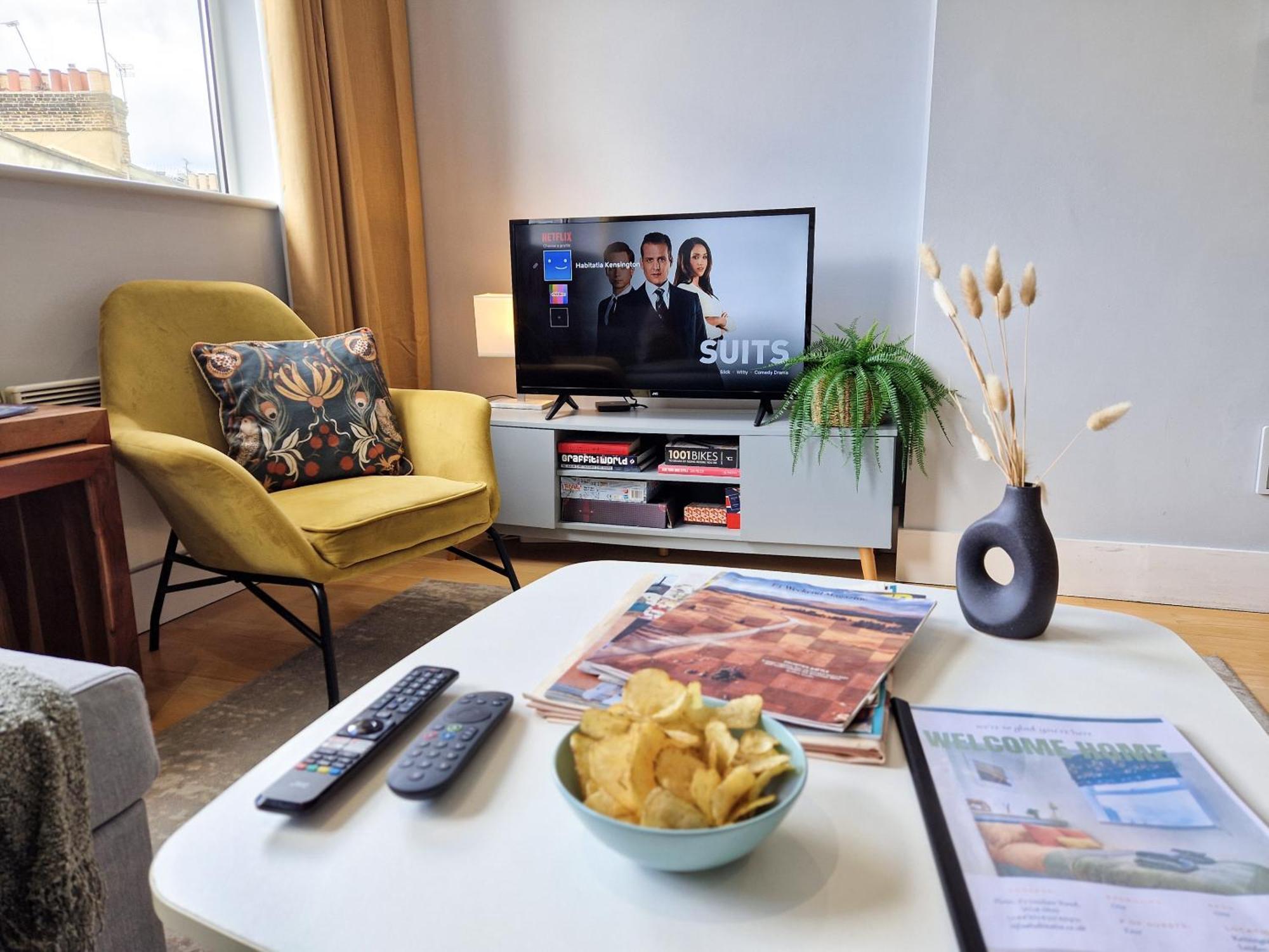 1-Bed Apartment, Close To Kensington Olympia With Free Wi-Fi & Netflix 런던 외부 사진